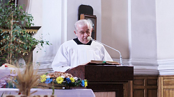 Uroczystość Podwyższenia Krzyża Świętego oraz Dożynki Gminne w parafii Kozłów